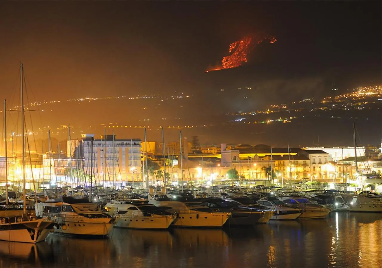 Scariceddu Etna Sea Guest House Riposto 0*,  Italia